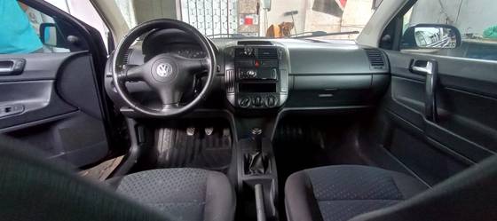 VOLKSWAGEN POLO SEDAN 1.6 8V GASOLINA 4P MANUAL